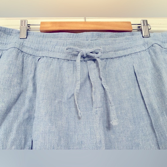 Old Navy Chambray Blue/White Striped Skirt, Drawstring Waist, Notched Hem, sx XL - Picture 5 of 8